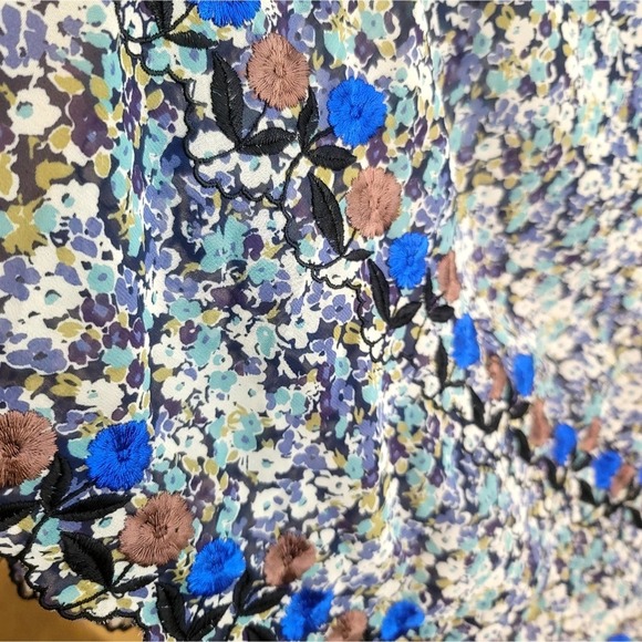 ANNA SUI FLORAL BUTTERFLIES SLEEVELESS EMBROIDERED DETAIL SQUARE NECKLIN… - Picture 11 of 16